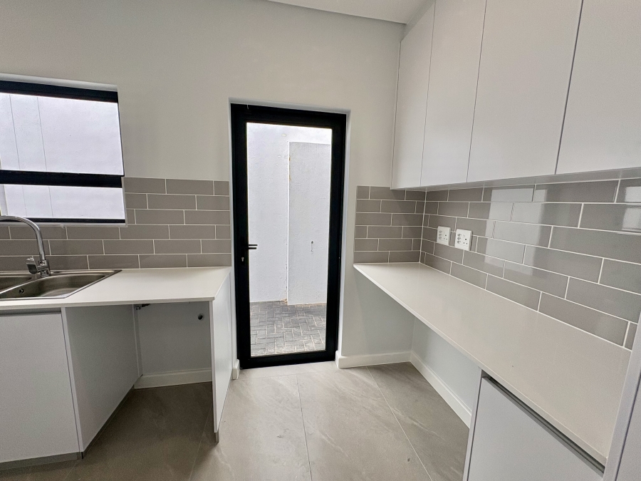 4 Bedroom Property for Sale in Sandown Western Cape